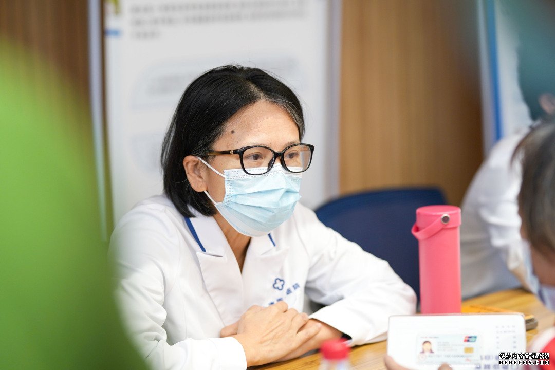 李蓉|仁心仁术，人正心正
