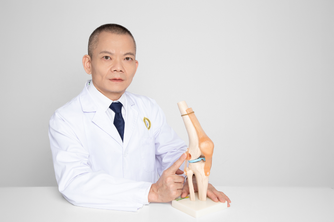 李晓东丨以精湛之术治病，以仁爱之心救人