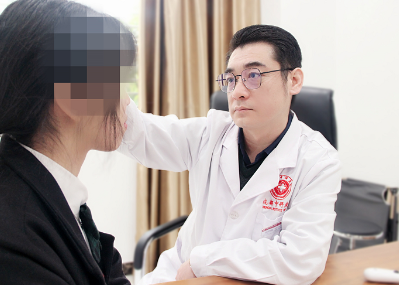 李勃锋 | 做皮肤的拯救者