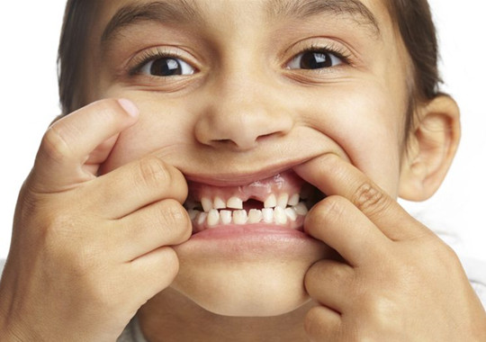 <b>孩子一般几岁换牙 早点或晚点换牙有没影响呢？</b>