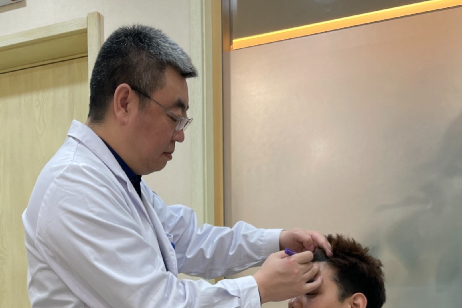蒋学丨给顾客带来美是我的动力
