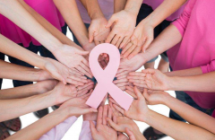 乳腺癌能否治愈，需要医生评估